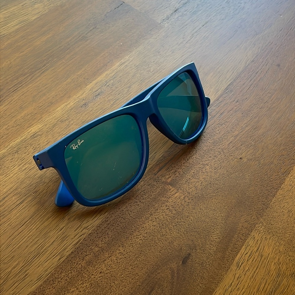 Ray Ban Blue Wayfarers 😎🌊